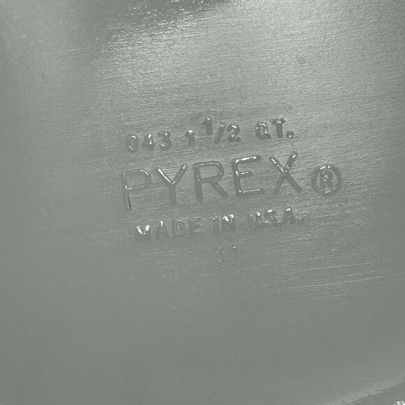 Vintage Pyrex 043 Early American Casserole & Lid  1.5 Quart Oval Brown Gold USA - Picture 8 of 13